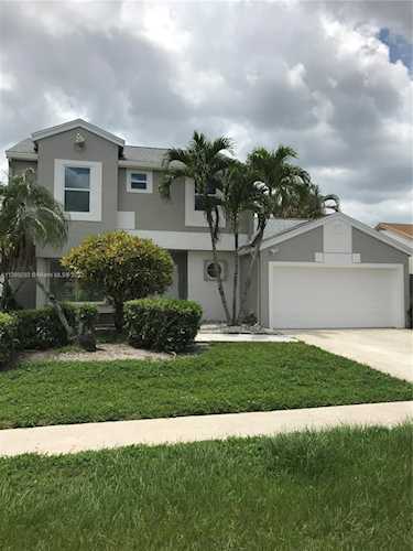 9868 Robins Nest Rd Boca Raton, FL 33496