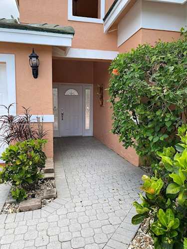7728 Rockford Rd Boynton Beach, FL 33472