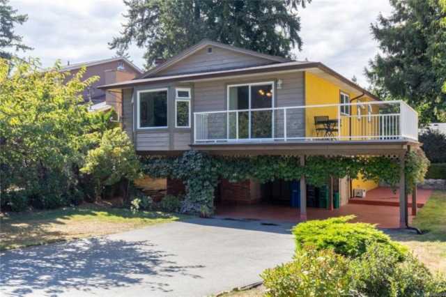 4289 Clubhouse Dr Nanaimo, BC V9T 4H8
