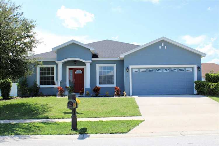 192 Viola Dr Auburndale, FL 33823