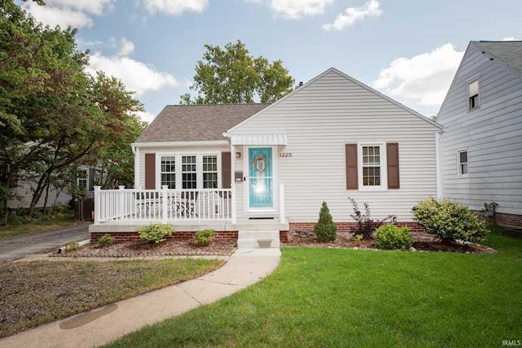1225 El Granda Street Lafayette, IN 47905