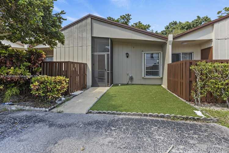 11671 Timbers Way Boca Raton, FL 33428