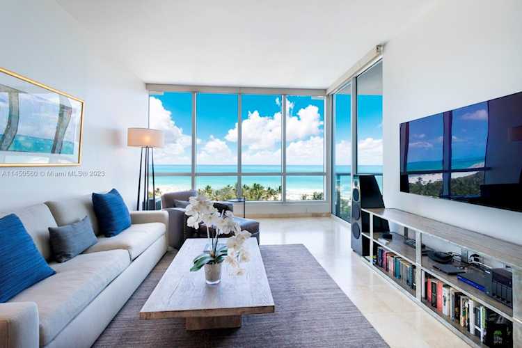100 S Pointe Dr #907 Miami Beach, FL 33139