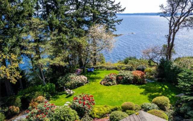 3414 Stephenson Point Rd Nanaimo, BC V9T 1K2