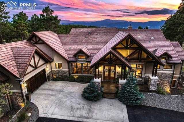 3980 Foxchase Way Colorado Springs, CO 80908