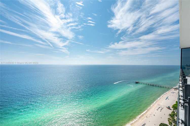 17141 Collins Ave #3201 Sunny Isles Beach, FL 33160