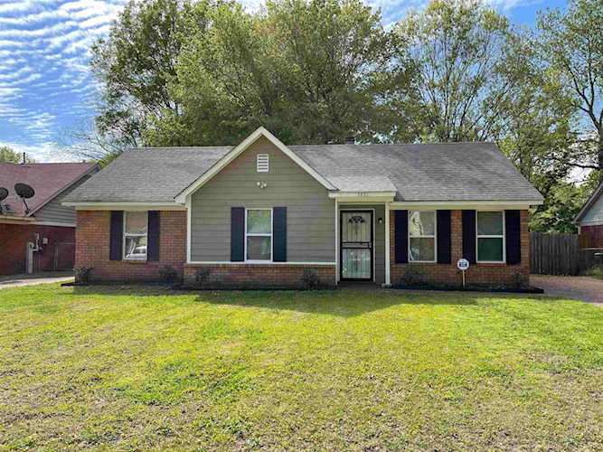 5881 Garden Ridge Rd Millington, TN 38053