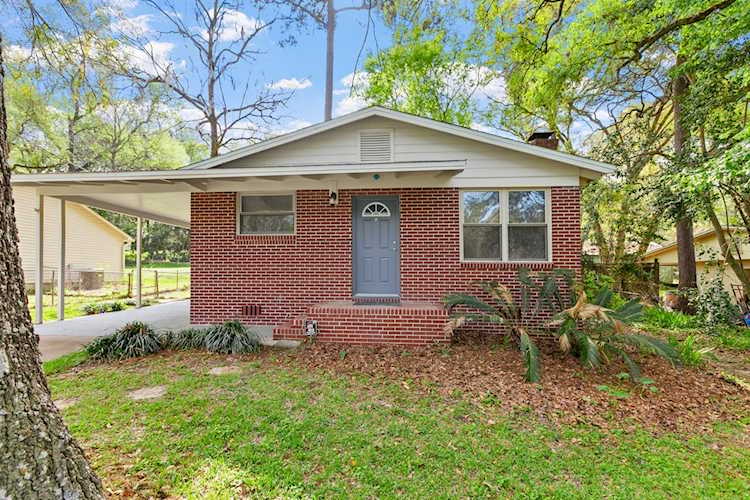 2121 Faulk Dr Tallahassee, FL 32311
