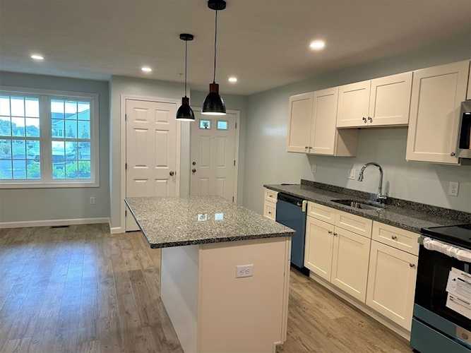 27 Ocean Walk Dr. #102 Plymouth, MA 02360
