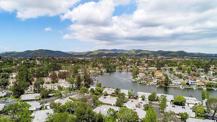 1245 Center Ct Dr Westlake Village, CA 91361