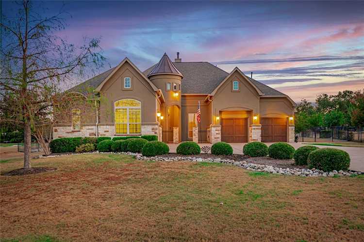 1851 Flint Rock LOOP Driftwood, TX 78619