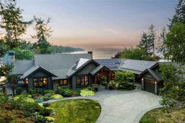 2011 Seahaven Rd Nanoose Bay, BC V9P 9C5