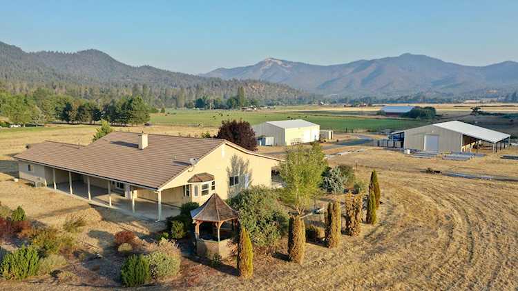 580 Hamilton Rd Jacksonville, OR 97530