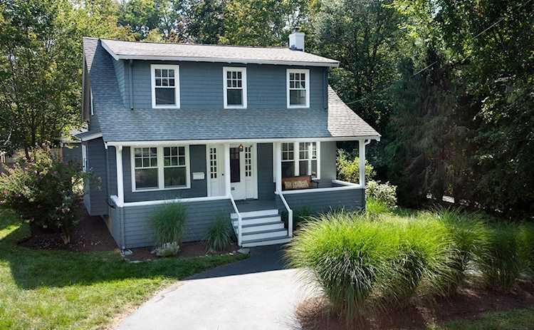 57 Cottage St, Wellesley, MA 02482 - $1,400,000 - MLS#73158074 Photo 1