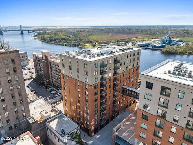 240 N Water St Wilmington, NC 28401