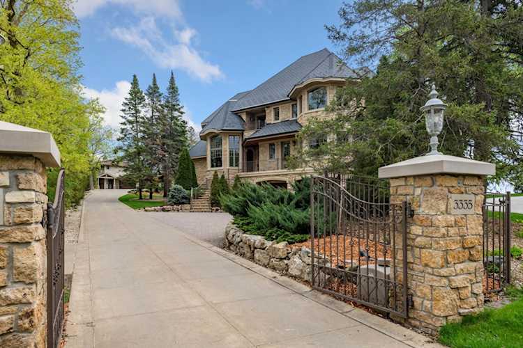3335 Hardscrabble Road N Minnetrista, MN 55364