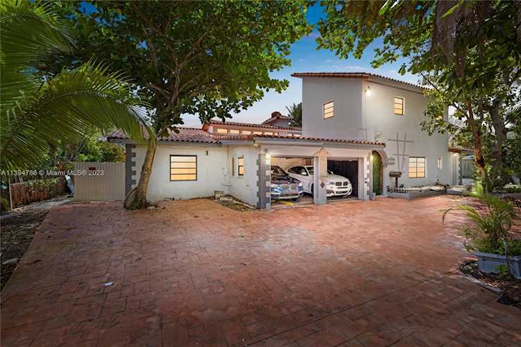 210 NE 107th St Miami Shores, FL 33161