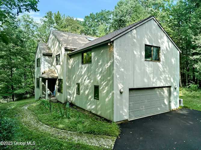 345 Millers Corners Rd East Greenbush, NY 12061