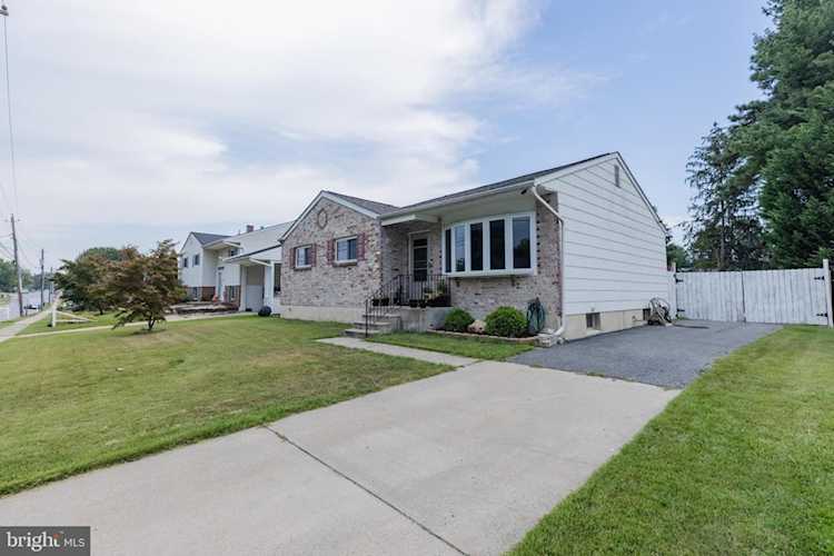 9209 Snyder Ln Perry Hall, MD 21128