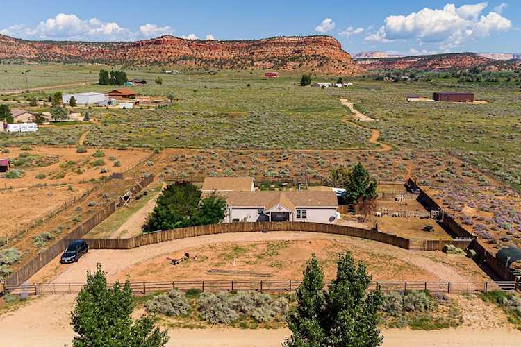 7265 E Sunflower Ln Kanab, UT 84741