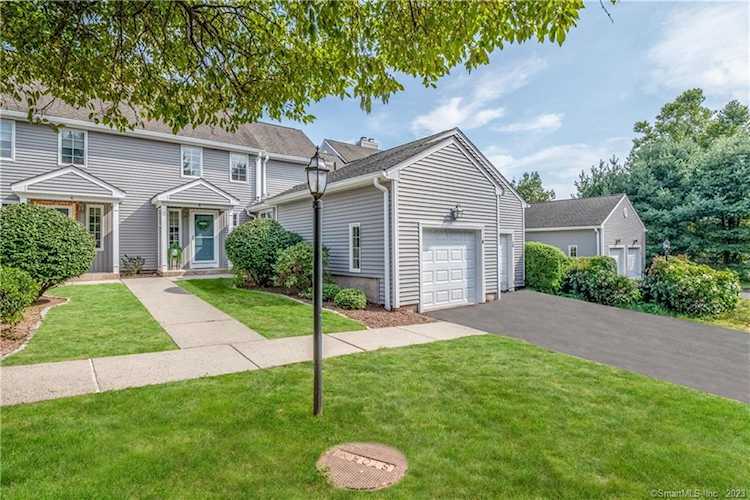 8 Chelsea Rd #8 Glastonbury, CT 06033