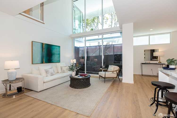 3131 Pierce Street #101 San Francisco, CA 94123