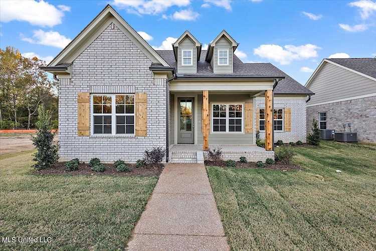 3074 Meadows Way Hernando, MS 38632