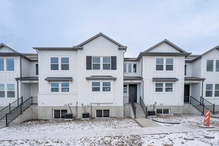 4571 W Monument Peak Dr S Herriman, UT 84096