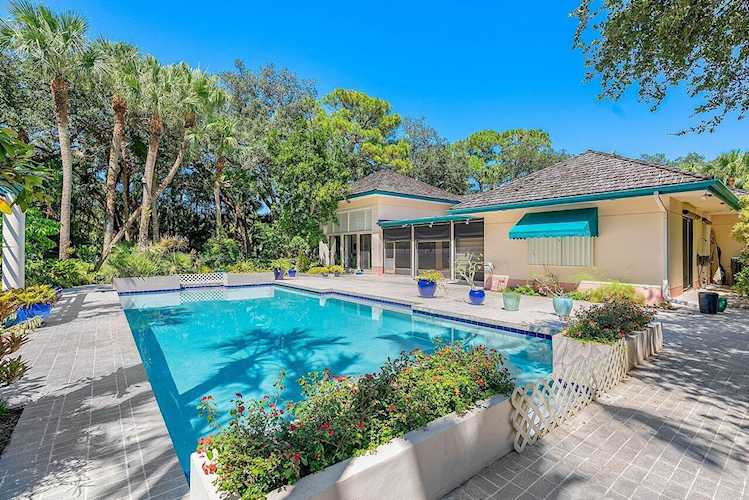 16436 E Bridlewood Circle Delray Beach, FL 33445