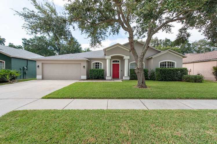 2736 Valencia Grove Dr Valrico, FL 33596