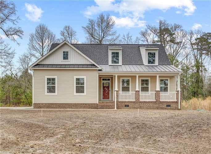 720 Longstreet Ln Suffolk, VA 23437