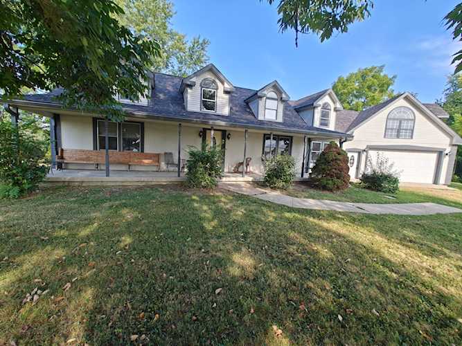 1689 N Knightstown Rd Shelbyville, IN 46176