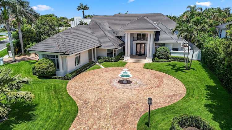 7155 Mandarin Drive Boca Raton, FL 33433