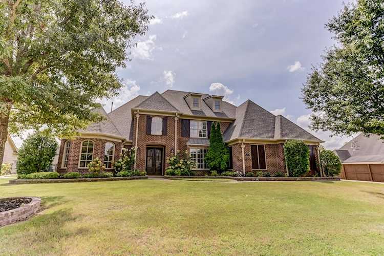 685 Winburn Dr Collierville, TN 38017