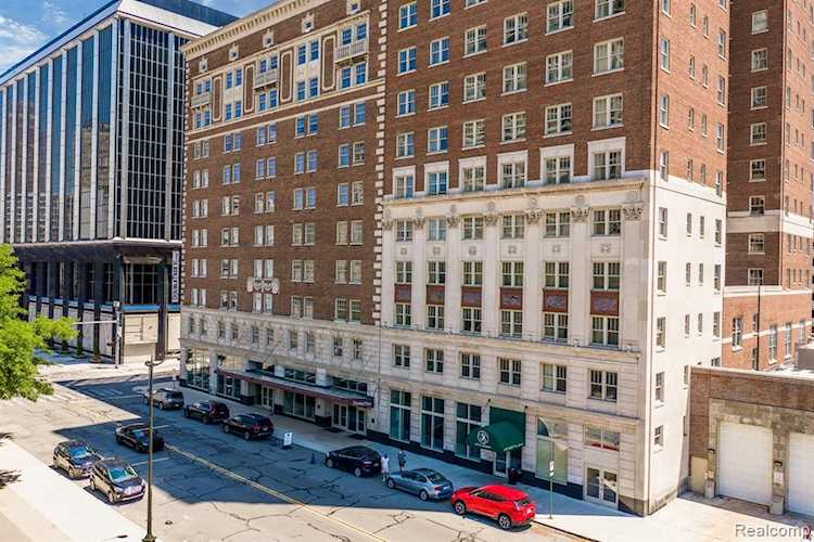 525 W Lafayette Blvd #21D Detroit, MI 48226