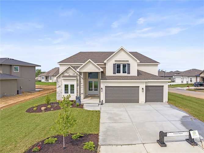 9285 Barth Rd Lenexa, KS 66227