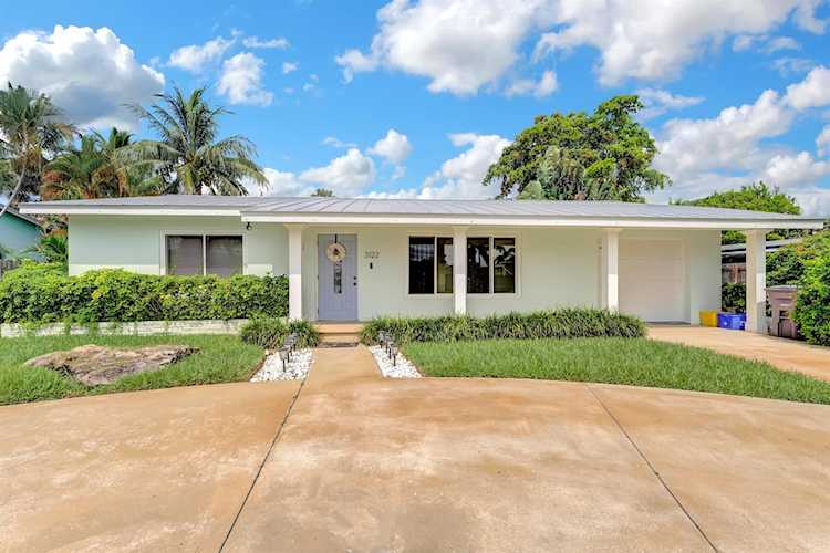 3122 Pierson Drive Delray Beach, FL 33483