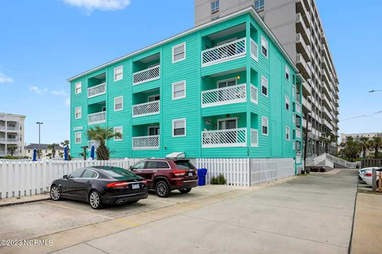 102 Carolina Beach Ave S Carolina Beach, NC 28428