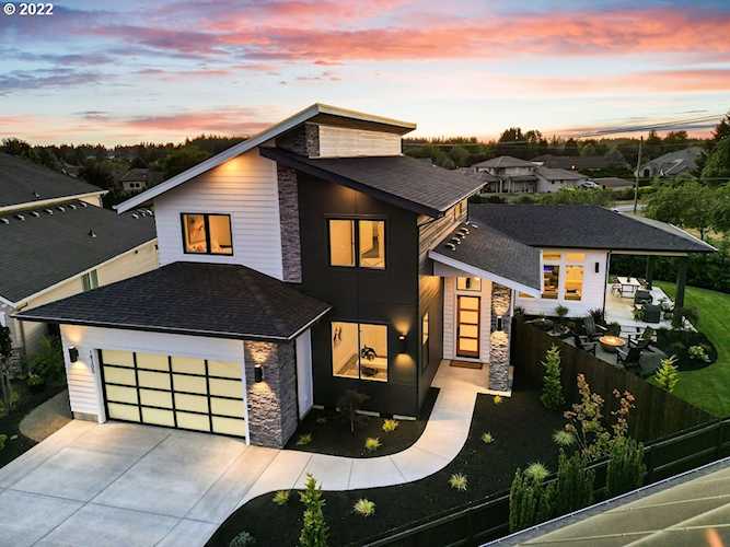 1811 NW 123rd ST Vancouver, WA 98682
