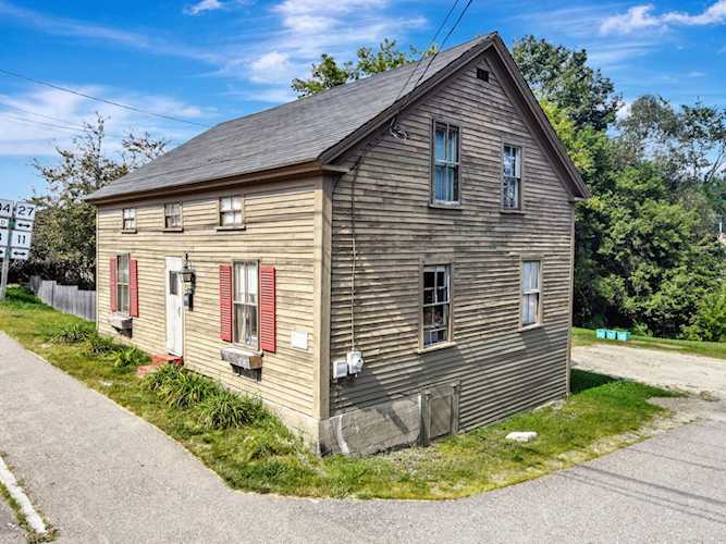 25 Bond St Augusta, ME 04330