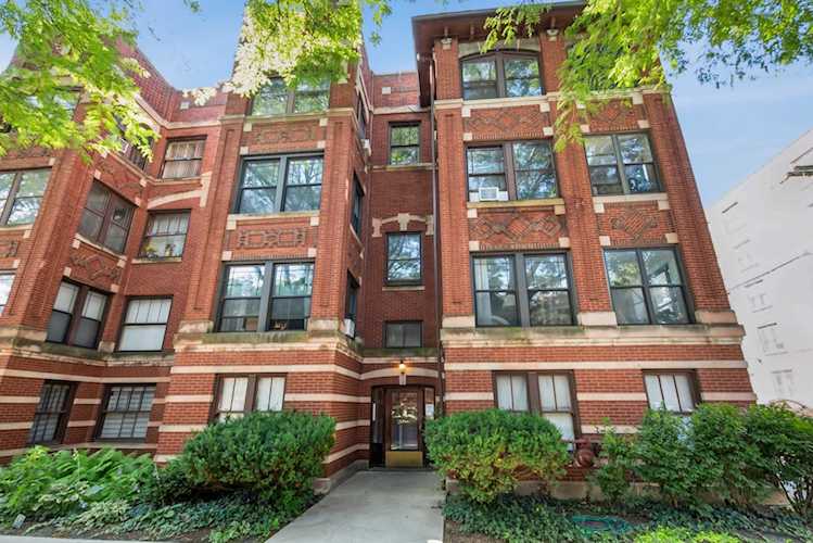 1221 E Hyde Park Blvd #3 Chicago, IL 60615