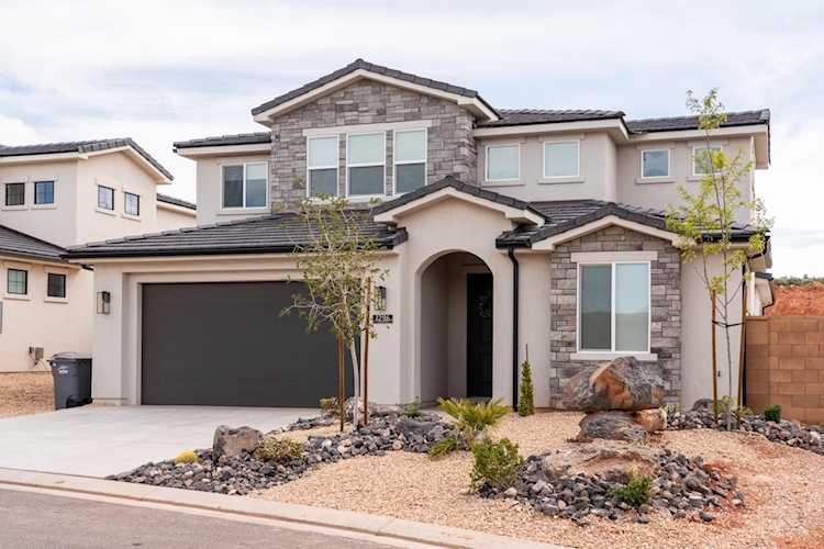 1296 N Paseos Washington, UT 84780