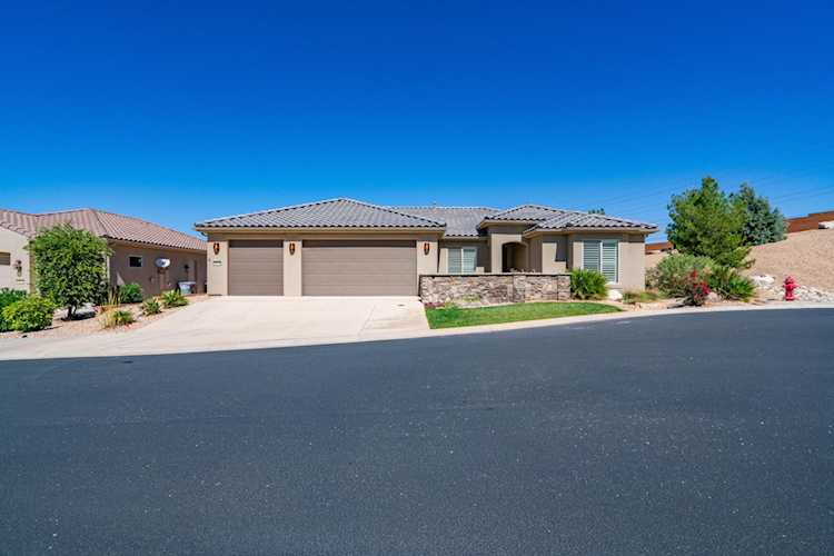 5075 S Blue Star DR St George, UT 84790