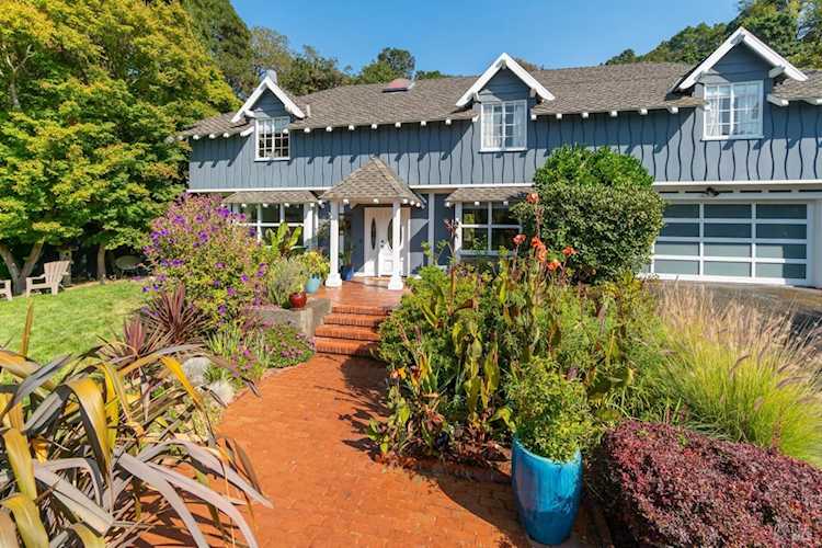 11 Riviera Place San Rafael, CA 94901