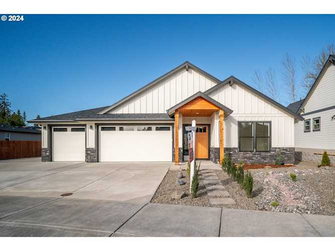 2302 SE 13th ST Battle Ground, WA 98604