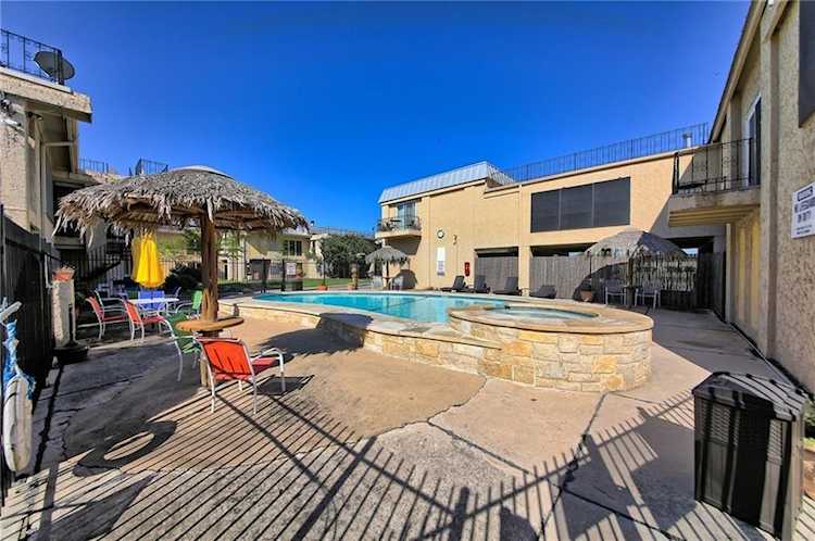 5804 Circulo CV #8H Lago Vista, TX 78645