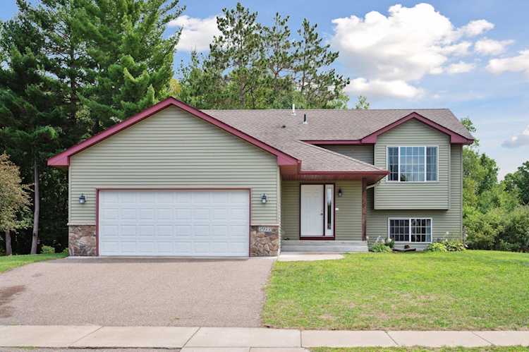 7977 384th Trail North Branch, MN 55056