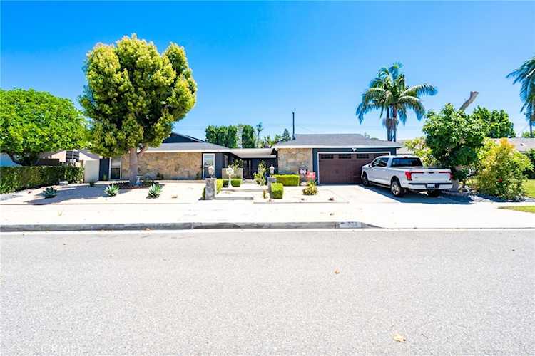 523 S Swidler Place, Orange, CA 92869 | MLS# OC23171246 | property for lease Photo 1