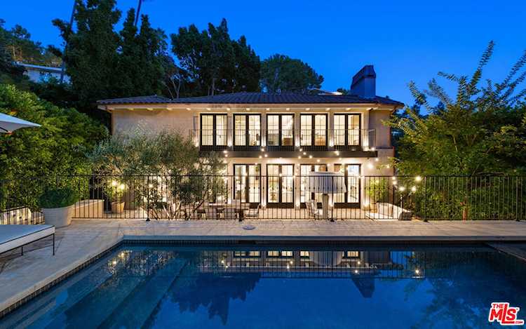 1549 N Doheny Dr Los Angeles, CA 90069
