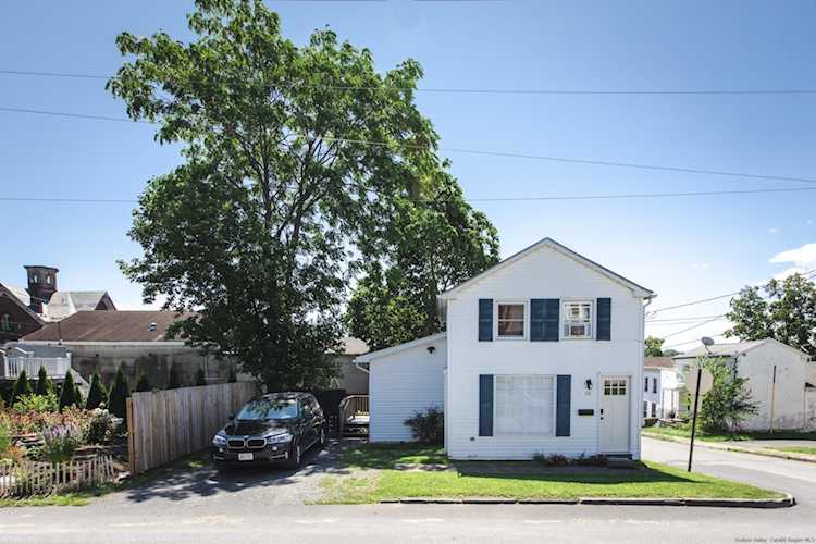 10 Montross St Saugerties, NY 12477